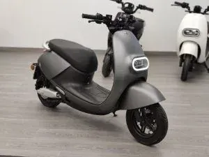 LV LX02, elmoped
