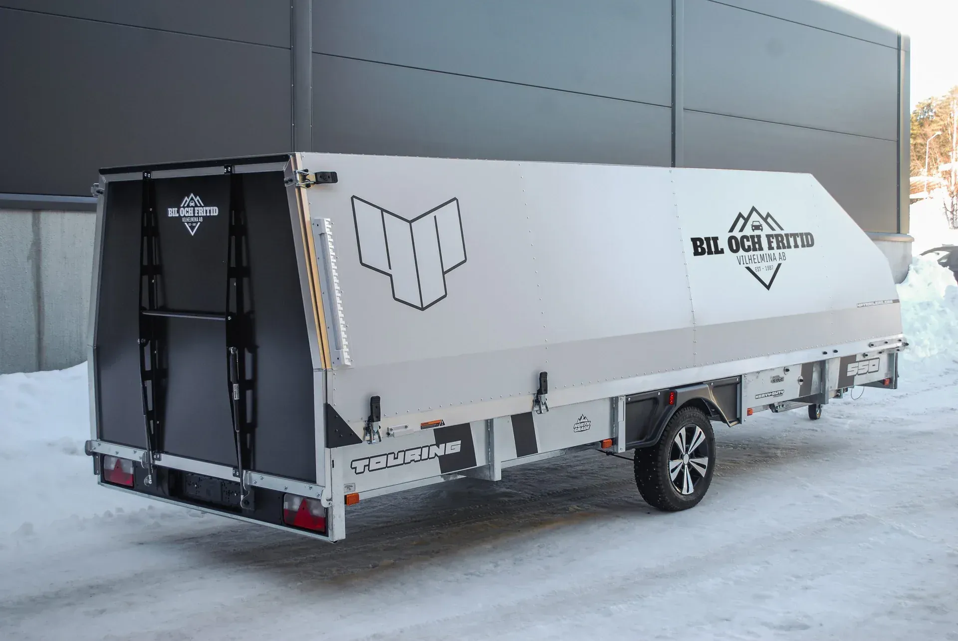 4P Touring 550TXI med kåpa